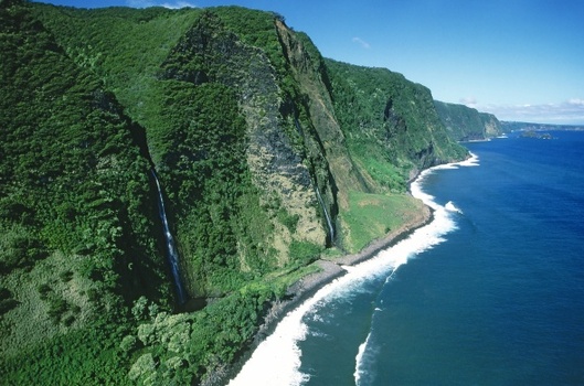 Kirk Lee Aeder/Hawaii Tourism Authority